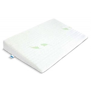 Dojčenský vankúš klin Luxe s aloe vera, biely 60x38cm